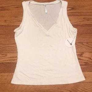 Lulu’s ivory tank
